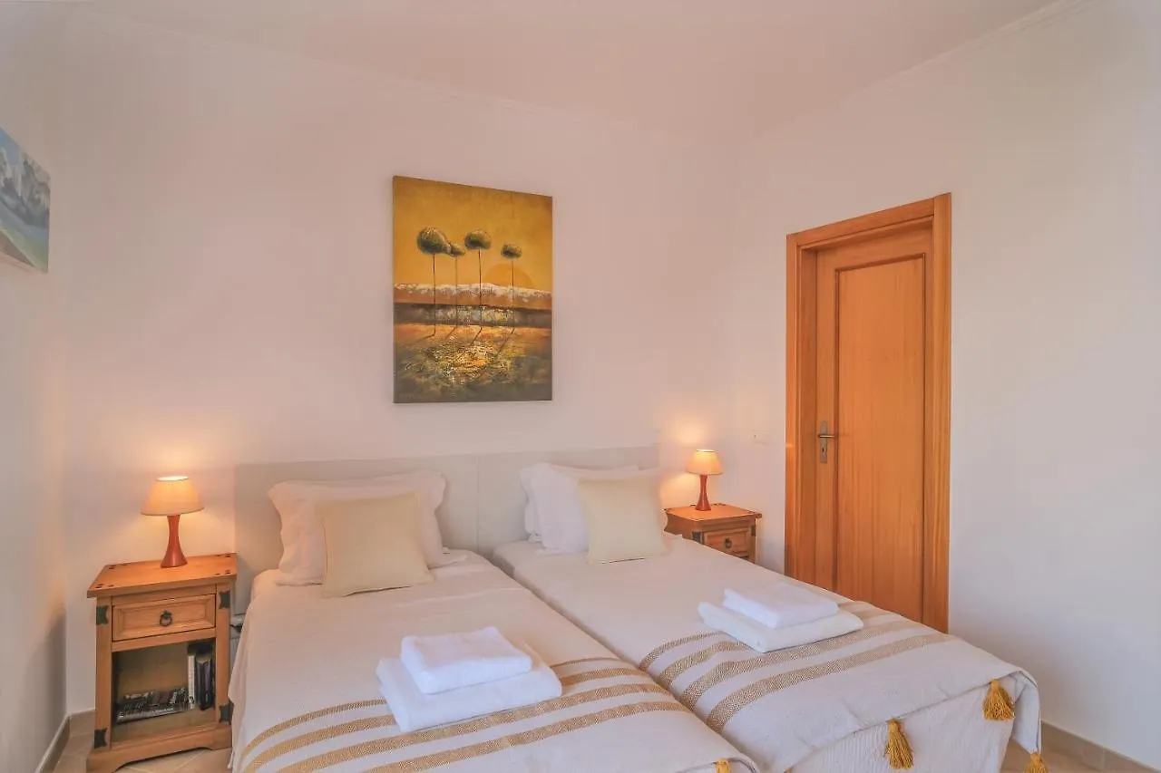 Top-Floor 2 Bedroom Holiday Home With Sea View And Pool Praia Da Luz 0*,  Portugal